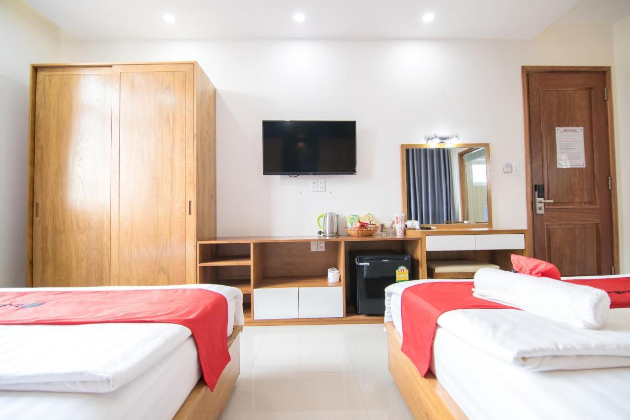 Reddoorz Plus Near Lotte Mart Cong Hoa TP. Hồ Chí Minh Ngoại thất bức ảnh