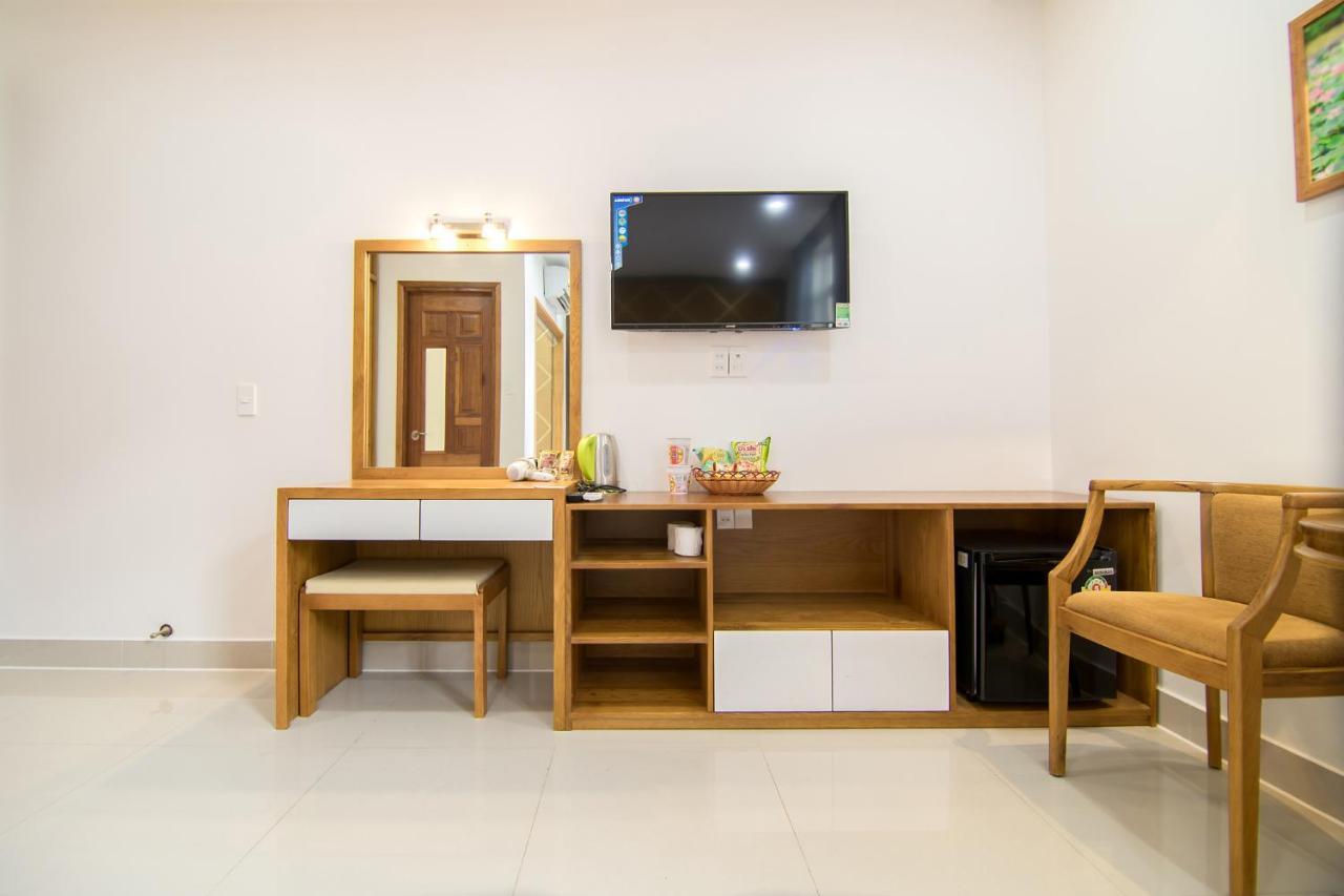 Reddoorz Plus Near Lotte Mart Cong Hoa TP. Hồ Chí Minh Ngoại thất bức ảnh