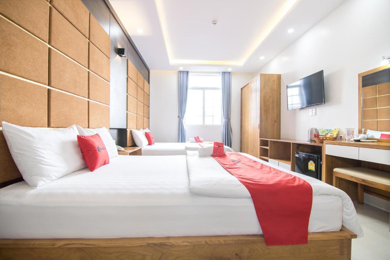 Reddoorz Plus Near Lotte Mart Cong Hoa TP. Hồ Chí Minh Ngoại thất bức ảnh