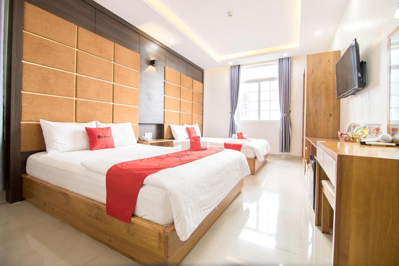 Reddoorz Plus Near Lotte Mart Cong Hoa TP. Hồ Chí Minh Ngoại thất bức ảnh